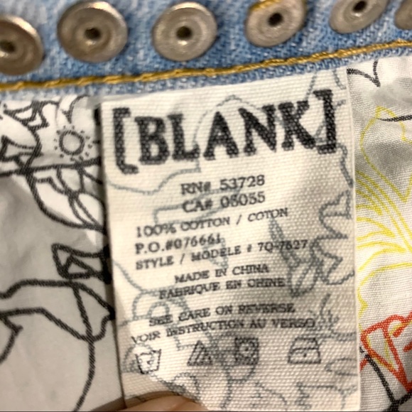 BLANK NYC - Studded denim shorts - Picture 6 of 6